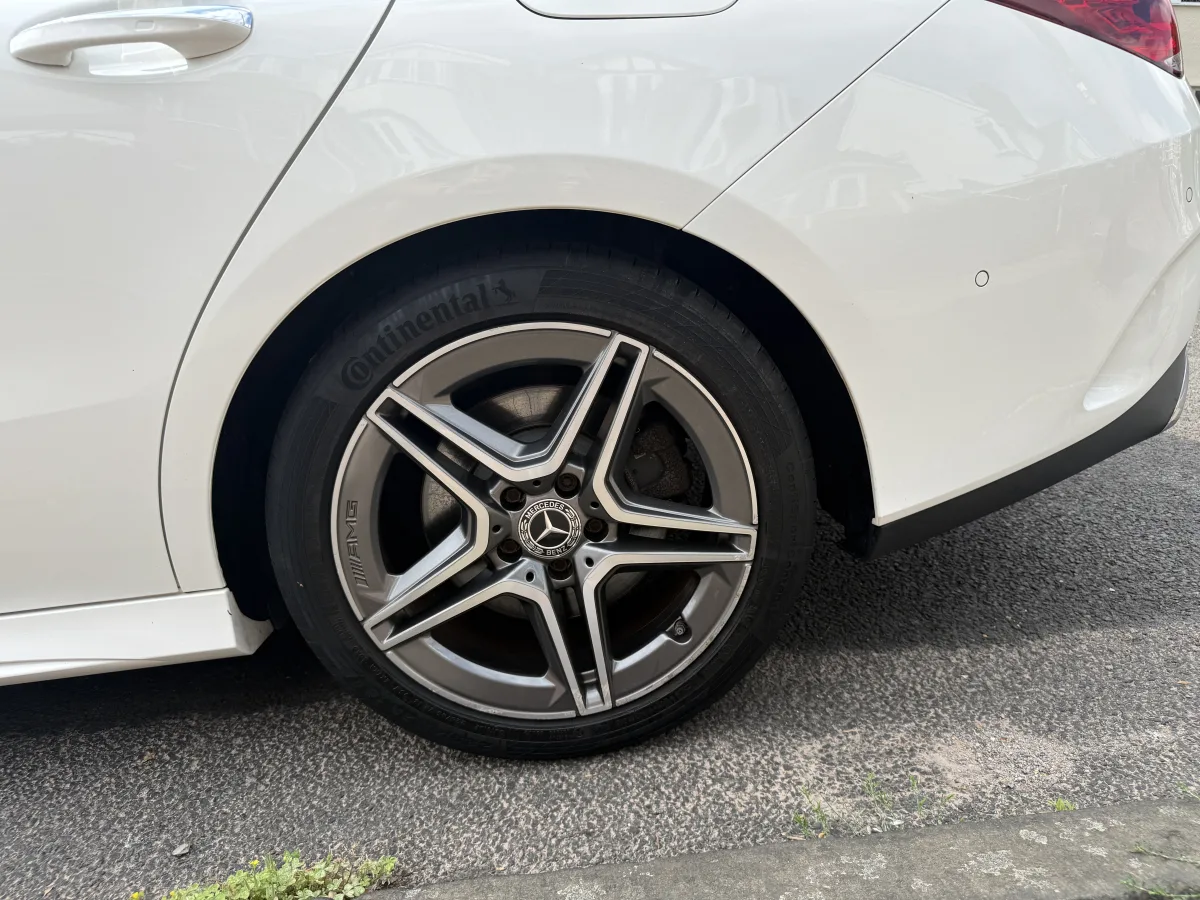 MERCEDES-BENZ CLA 220 AMG LINE PREMIUM + A