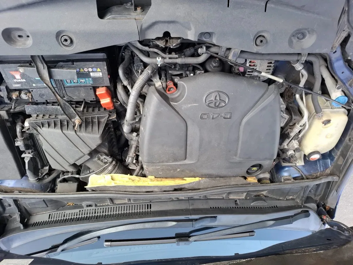 TOYOTA AVENSIS BUSINESS EDITION D-4D