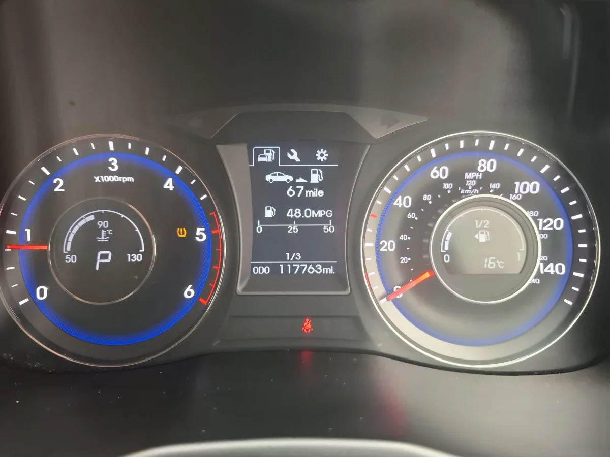 HYUNDAI I40 SE NAV CRDI BLUE DRIVE S-A