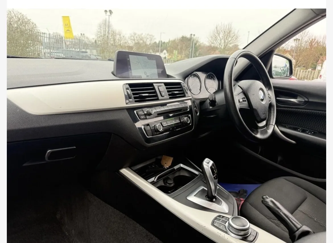 BMW 118I SE AUTO