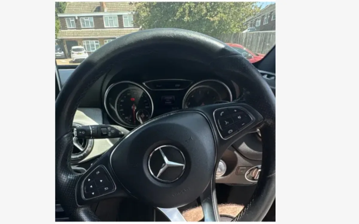 MERCEDES-BENZ CLA180 SPORT AUTO