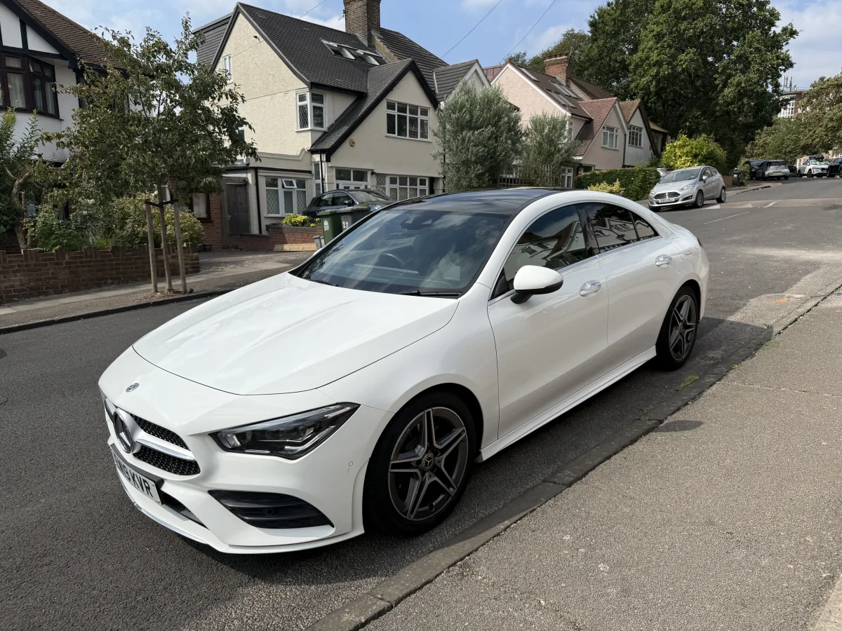 MERCEDES-BENZ CLA 220 AMG LINE PREMIUM + A