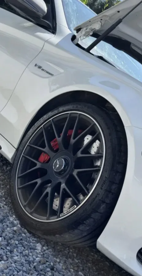 MERCEDES-BENZ AMG C63 S AUTO