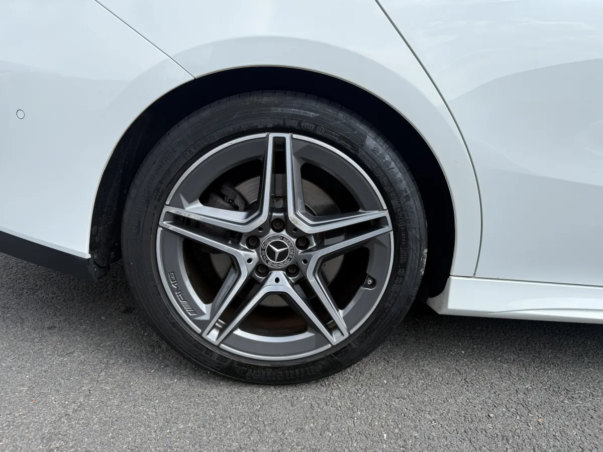 MERCEDES-BENZ CLA 220 AMG LINE PREMIUM + A
