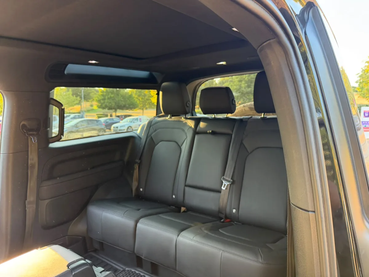 LAND ROVER DEFENDER XDYNAMIC HSE D MHEV A