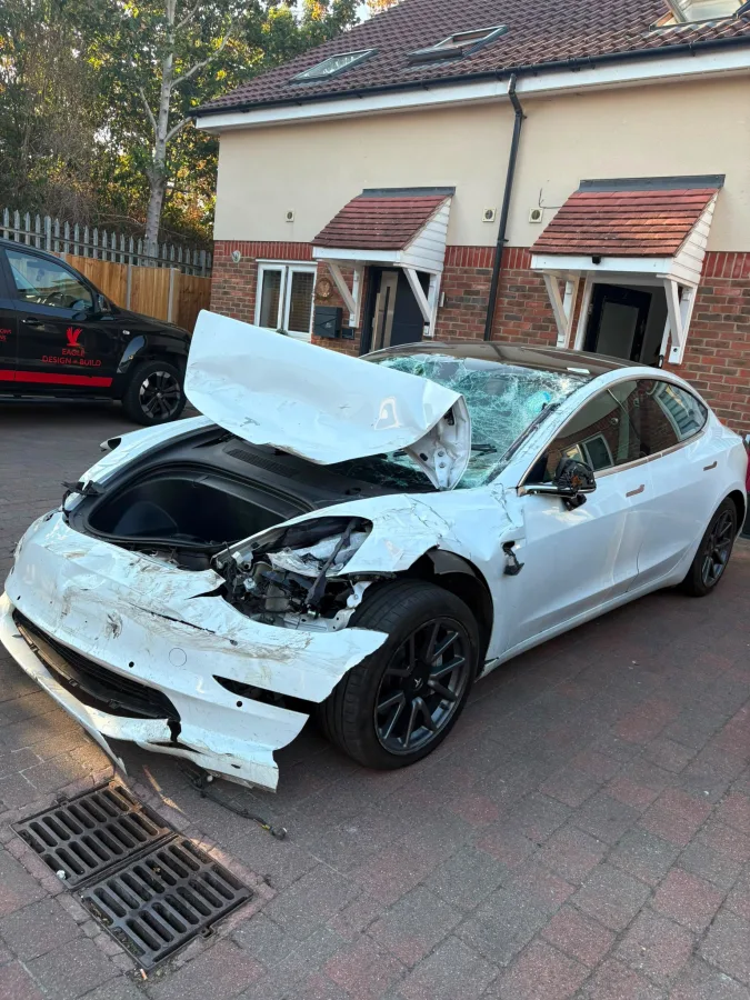 TESLA MODEL 3 STANDARD RANGE +