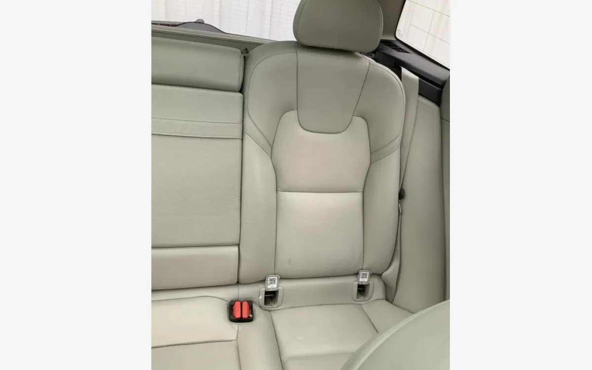 VOLVO XC60 MOMENTUM B5 MHEV AUTO