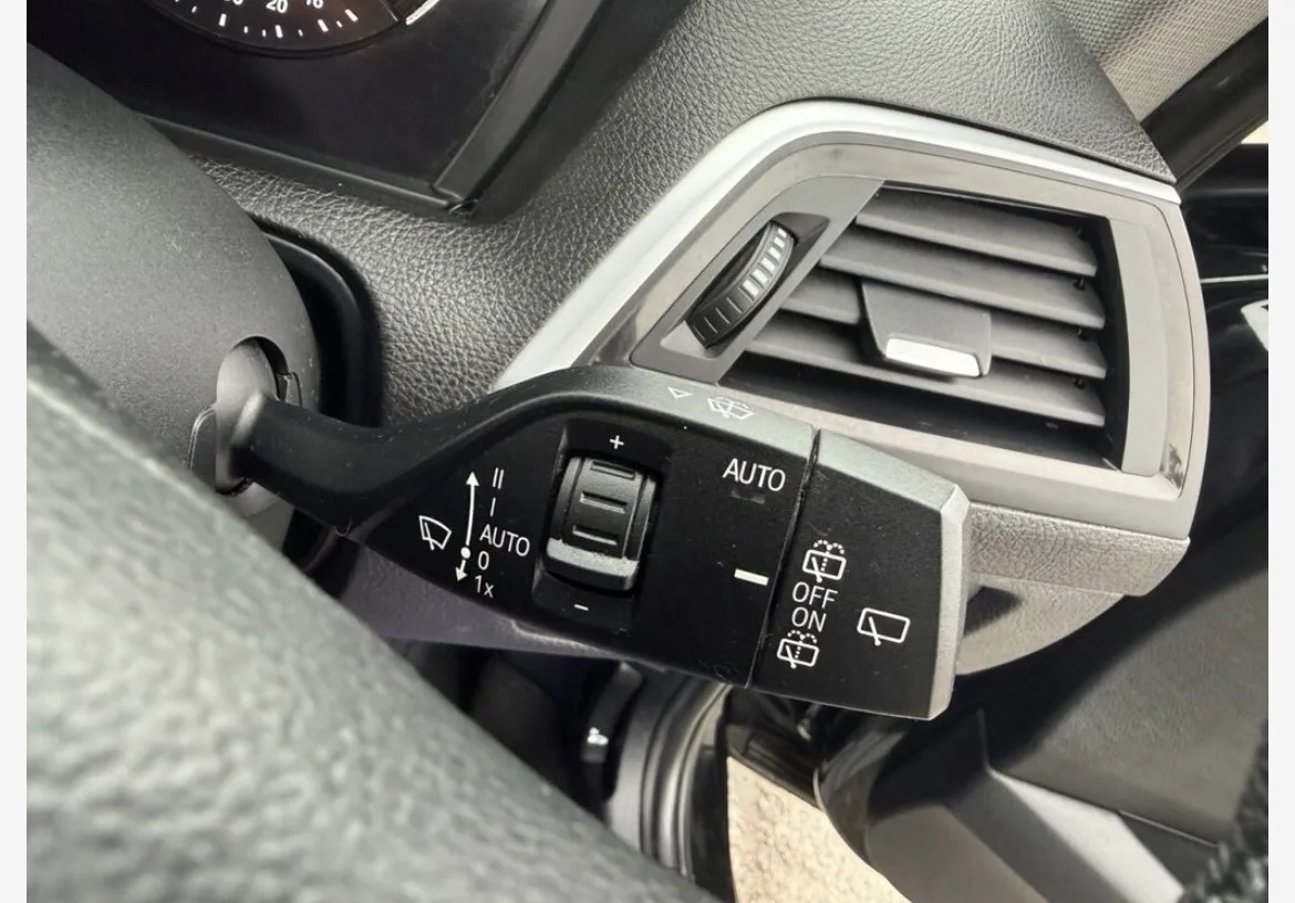 BMW 118I SE AUTO