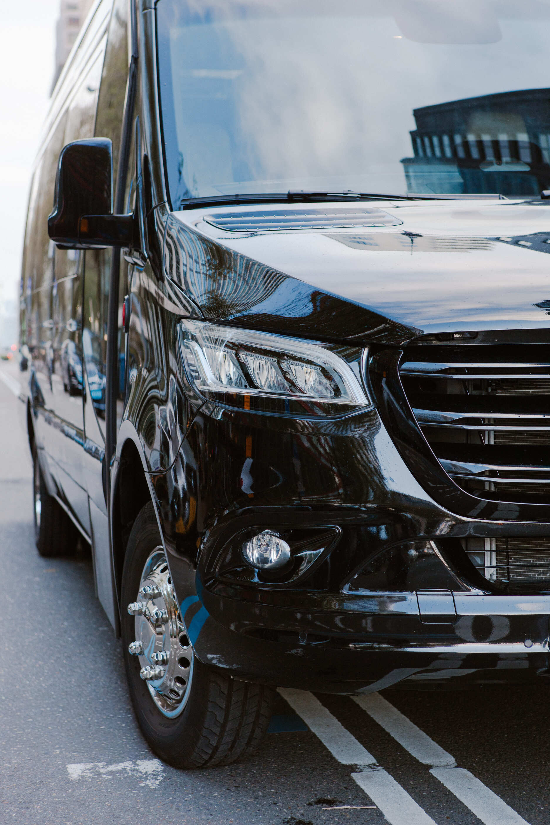 Ruim interieur van de Mercedes Sprinter bus