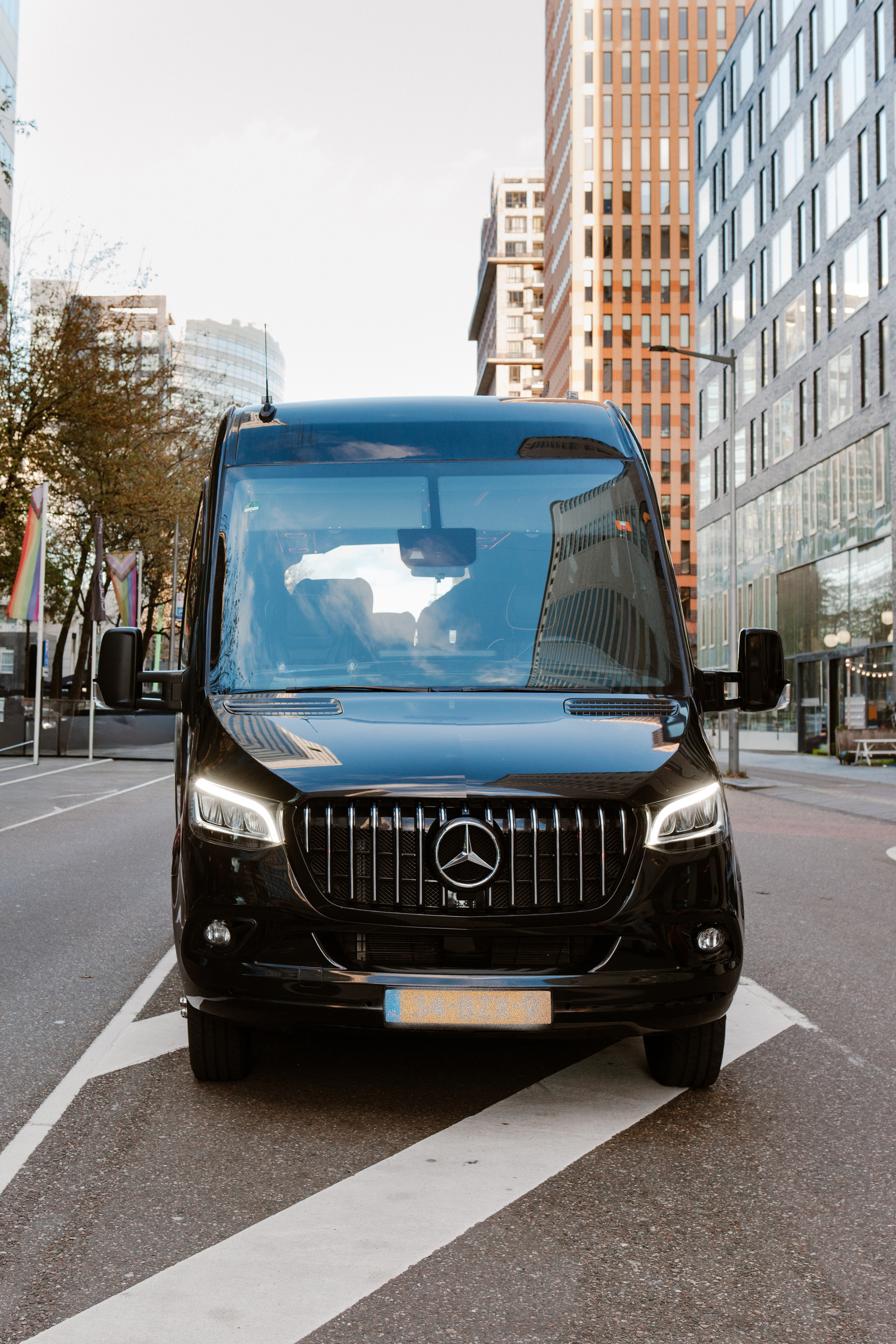 Ruim interieur van de Mercedes Sprinter bus