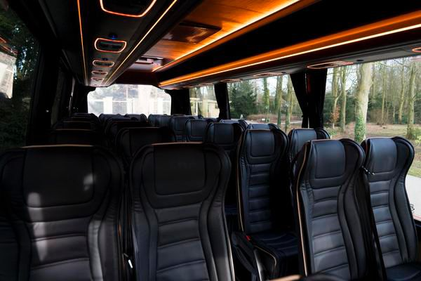 Luxe verlichting in de Sprinter bus