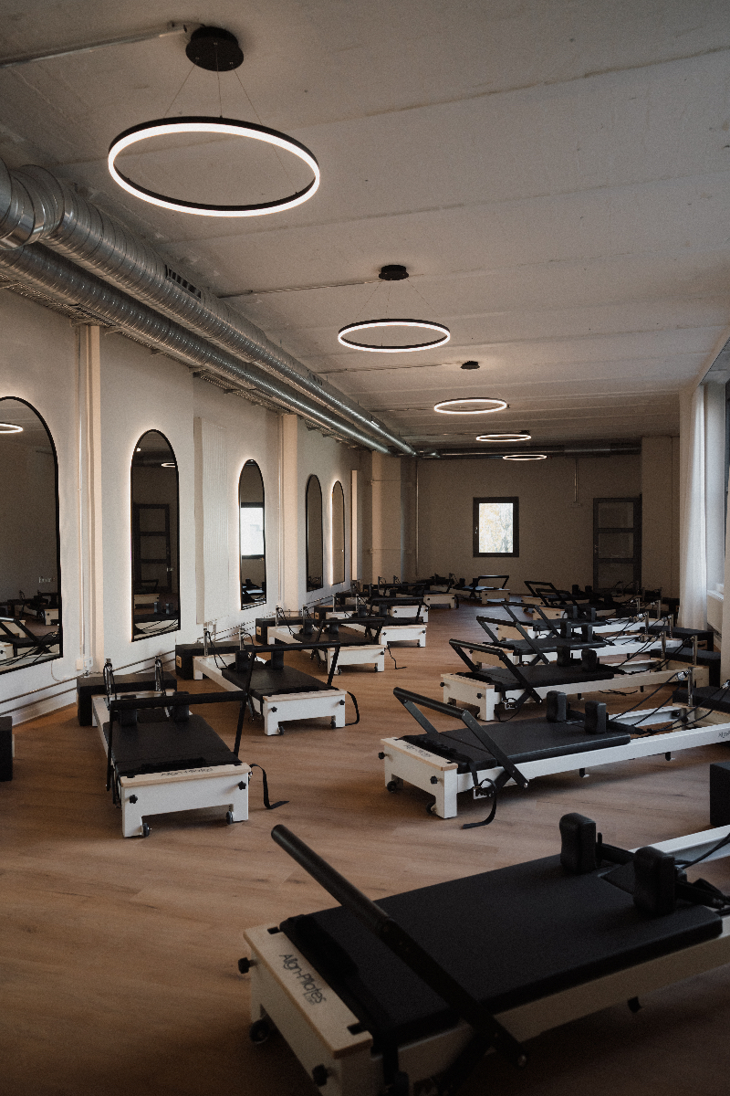Elevate Pilates: Reformer & Kombucha drinks