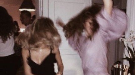 Sisterhood 🎀 BRUNCH, find new girl-friends