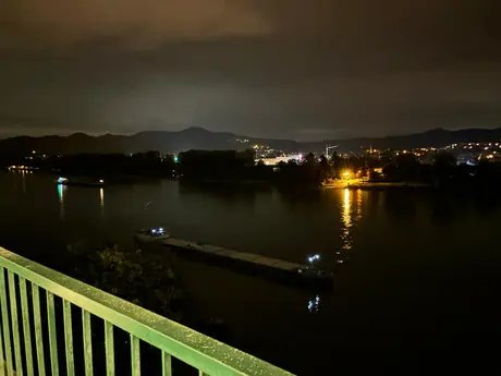 Variationen für zehn Minuten oder länger. Eine Erodierende Lesung