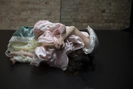 AUTOBIOGRAPHY OF CONTRADICTIONS