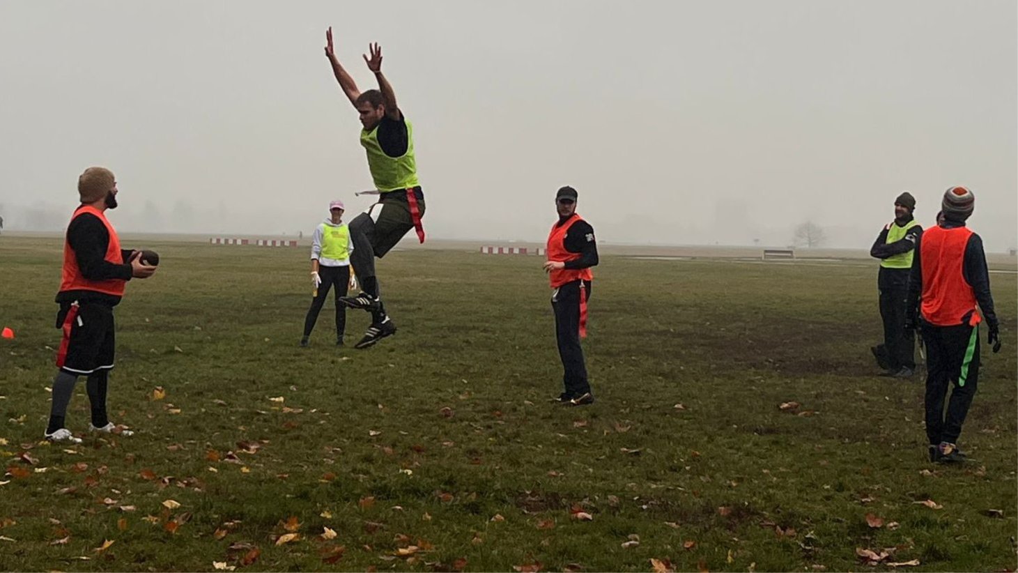🎄Sunday Flag Football🎄 + Drinks + Smiles + Dancing 😁🏈🧉