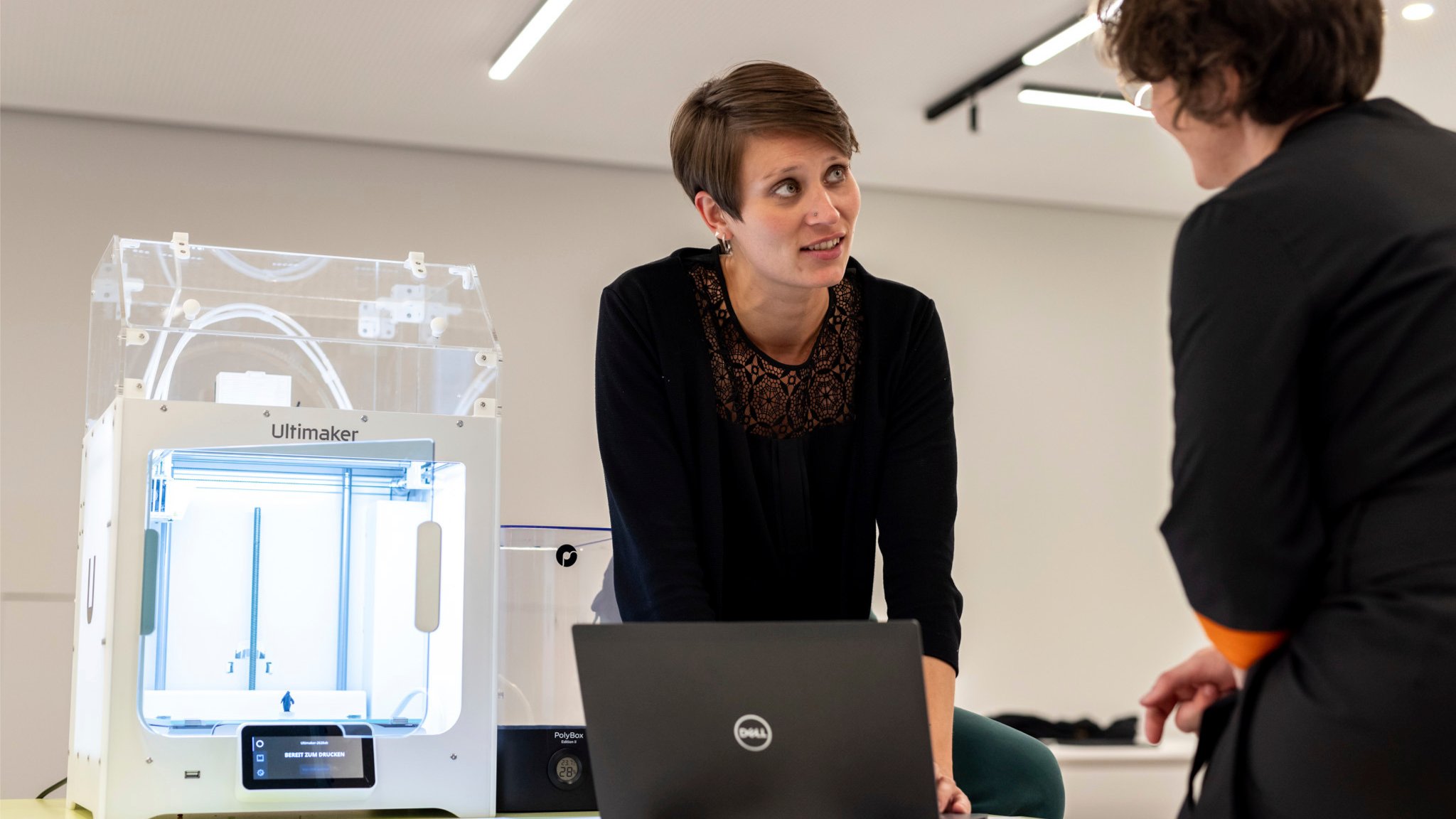 Make it and take it! Tüfteln und Designen mit Lasercutter, 3D-Drucker & Co.