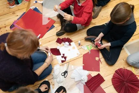 Weihnachtsengel falten