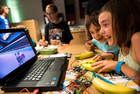 TechLab: Going bananas – controlling computers with crazy things