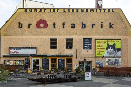 Elke Brauweiler chante