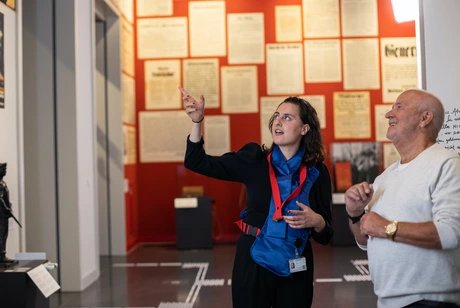 In German Sign Language through BERLIN GLOBAL. Guided Tour