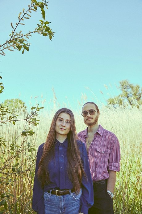 Amber & the Moon - Indie-Folk