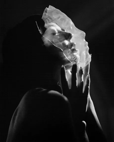 J. Konrad Schmidt - HÔTEL NOIR II