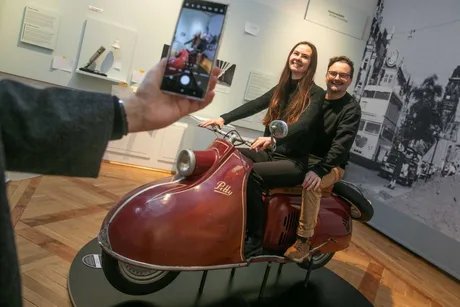 Im Sauseschritt durch Berliner Geschichte(n)