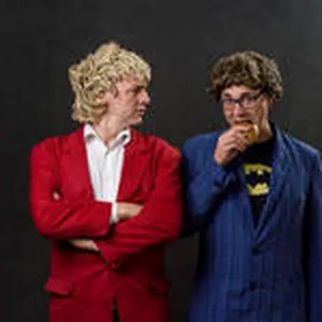 Zärtlichkeiten mit Freunden: EVERYTHING MUST, NOTHING CAN