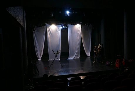 "Improvisational theatre"