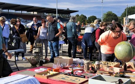 EASTER EVENT at the GIANT FLEA MARKET Trabrennbahn Karlshorst