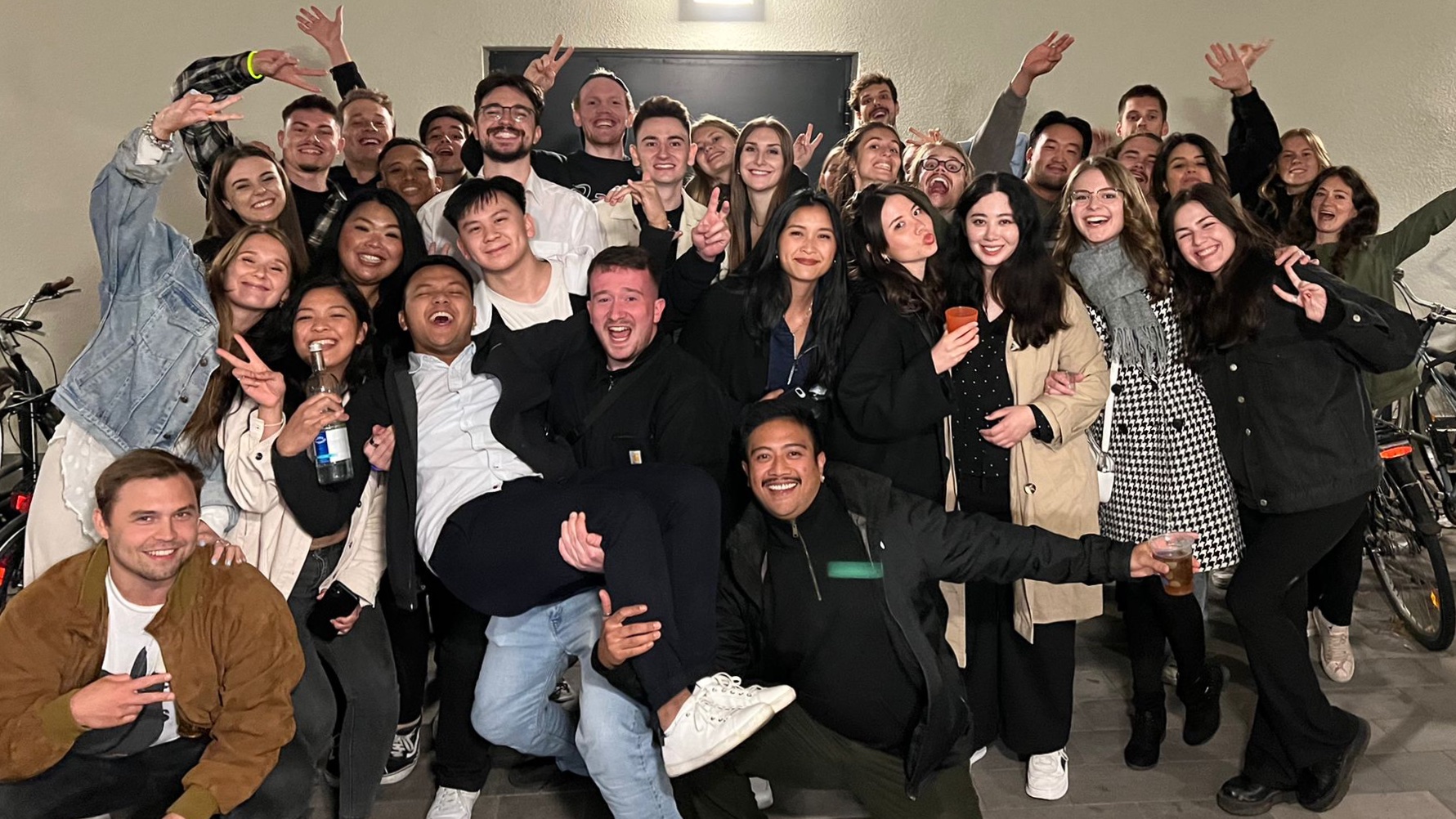 Young and Driven (18-35Y.) // JUST FOR FUN & Friending