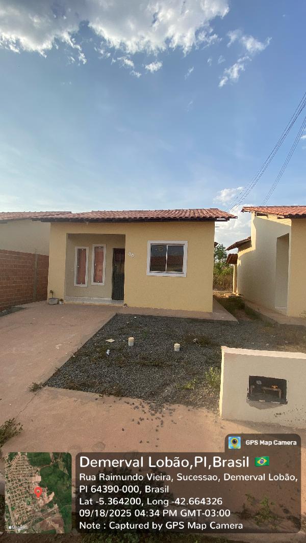 Vende-se em Demerval Lobao-PI  Casa, 54.40 de área total, 54.40 de área privativa, 164.46 de área do terreno,  2_qto(s), varanda, a.serv, WC, 1_sala(s), cozinha.