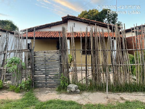 Vende-se em Demerval Lobao-PI  Casa, 66.16 de área total, 66.16 de área privativa, 157.50 de área do terreno,  2_qto(s), WC, 1_sala(s), cozinha, Terraco.