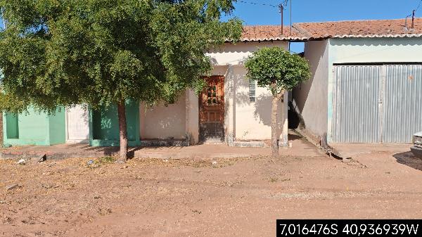Vende-se em Alagoinha Do Piaui-PI  Casa, 92.50 de área privativa, 100.00 de área do terreno,  2_qto(s), WC, 1_sala(s), cozinha.