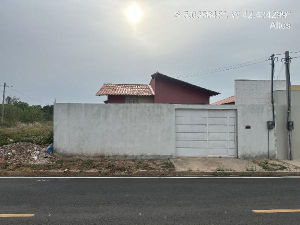 Vende-se em Altos-PI  Casa, 62.43 de área total, 62.43 de área privativa, 200.00 de área do terreno,  2_qto(s), varanda, a.serv, WC, 1_sala(s), cozinha, Terraco.