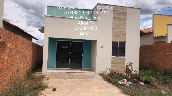 Vende-se em Altos-PI  Casa, 58.42 de área privativa, 205.62 de área do terreno,  2_qto(s), WC, 1_sala(s), cozinha, Terraco, 1_vaga(s) de garagem.