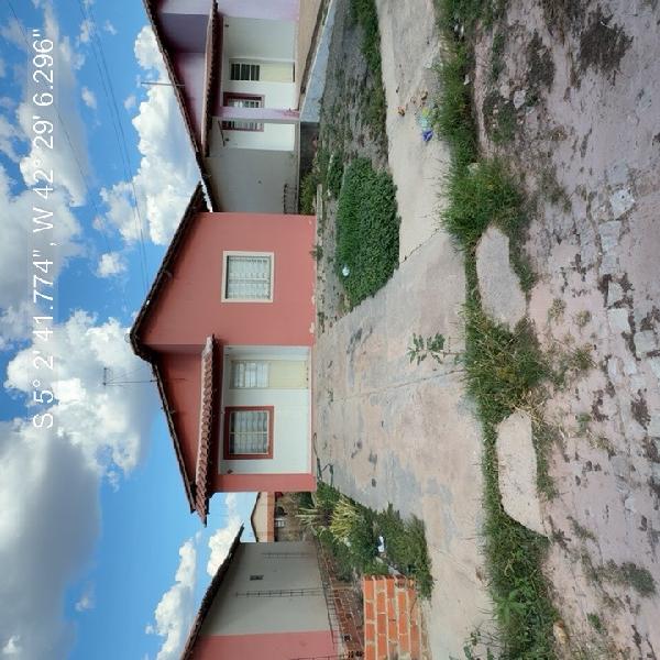 Vende-se em Altos-PI  Casa, 62.00 de área privativa, 265.93 de área do terreno,  2_qto(s), varanda, a.serv, WC, 1_sala(s), cozinha, Terraco.