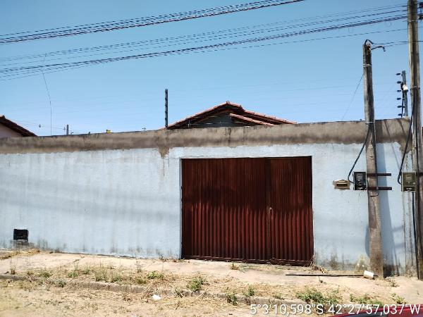 Vende-se em Altos-PI  Casa, 51.11 de área privativa, 200.00 de área do terreno,  2_qto(s), a.serv, WC, 1_sala(s), cozinha, Terraco.