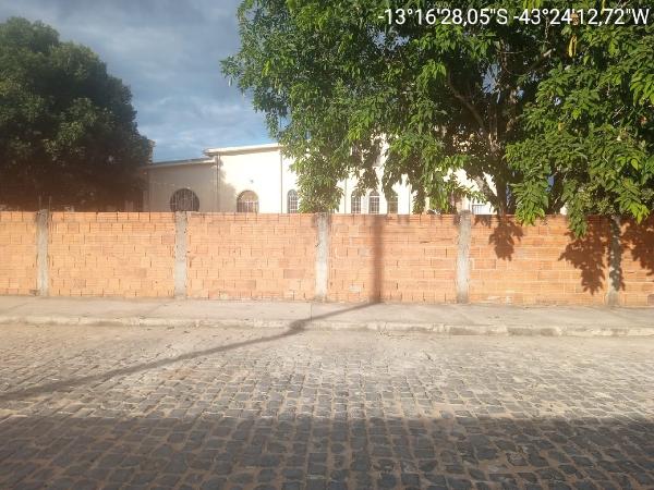Vende-se em Bom Jesus Da Lapa-BA  Casa, 91.20 de área total, 91.20 de área privativa, 150.00 de área do terreno,  3_qto(s), WC, 2_sala(s), cozinha.