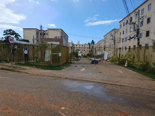 Vende-se em Camacari-BA  apto, 101.66 de área total, 39.03 de área privativa,  2_qto(s), a.serv, WC, 1_sala(s), cozinha.