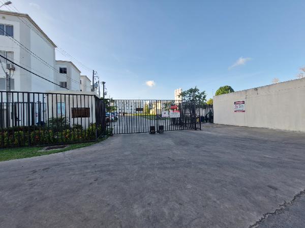 Vende-se em Camacari-BA  apto, 90.22 de área total, 40.53 de área privativa,  2_qto(s), a.serv, WC, 1_sala(s), cozinha, 1_vaga(s) de garagem.