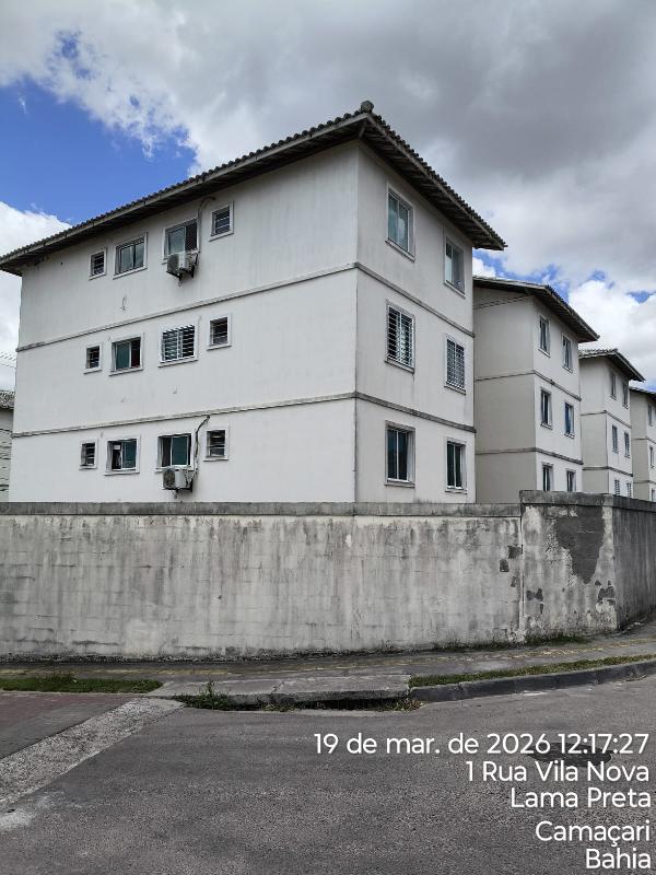 Vende-se em Camacari-BA  apto, 50.04 de área total, 43.68 de área privativa,  2_qto(s), a.serv, WC, 1_sala(s), cozinha.
