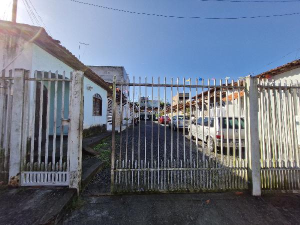 Vende-se em Catu-BA  Casa, 52.25 de área total, 52.25 de área privativa, 62.15 de área do terreno,  2_qto(s), a.serv, WC, 1_sala(s), cozinha.