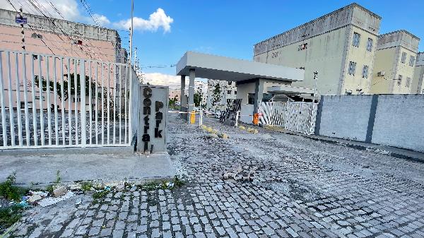 Vende-se em Feira De Santana-BA  apto, 42.91 de área privativa, 0.01 de área do terreno,  2_qto(s), a.serv, WC, 1_sala(s), cozinha, 1_vaga(s) de garagem.