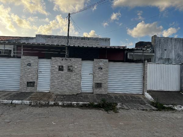 Vende-se em Bayeux-PB  Casa, 79.63 de área total, 59.63 de área privativa,  2_qto(s), a.serv, WC, 1_sala(s), cozinha, 1_vaga(s) de garagem.