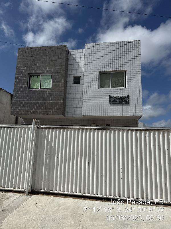 Vende-se em Joao Pessoa-PB  apto, 45.50 de área total, 43.50 de área privativa,  2_qto(s), a.serv, WC, 1_sala(s), cozinha, 1_vaga(s) de garagem.