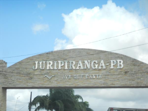 Vende-se em Juripiranga-PB  Casa, 67.00 de área total, 67.00 de área privativa, 99.00 de área do terreno,  3_qto(s), a.serv, WC, 1_sala(s), cozinha, Terraco.