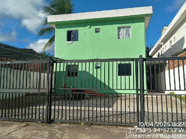 Vende-se em Santa Rita-PB  apto, 62.00 de área total, 62.00 de área privativa,  2_qto(s), WC, 1_sala(s), cozinha.