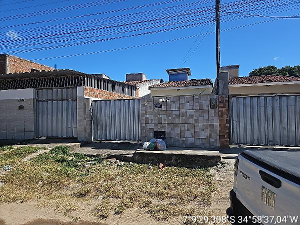 Vende-se em Santa Rita-PB  Casa, 75.95 de área total, 75.95 de área privativa, 187.50 de área do terreno,  2_qto(s), a.serv, WC, 1_sala(s), cozinha, Terraco, 1_vaga(s) de garagem.